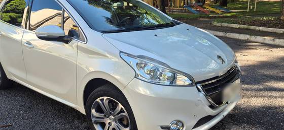 PEUGEOT 208 1.6 GRIFFE 16V FLEX 4P AUTOMÁTICO